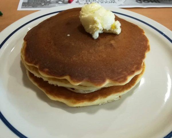 アイホップ　Buttermilk Pancakes