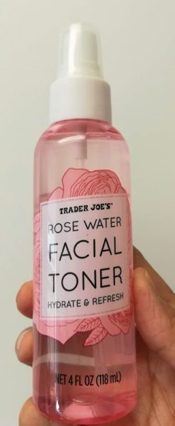 Trader Joe S バラの香りの化粧水 Rose Water Facial Toner アメリカ生活羅針盤