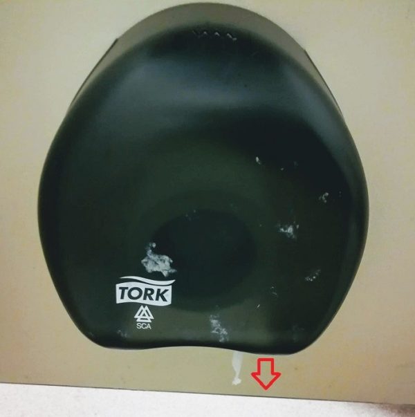 アメリカ　公衆トイレのトイレットペーパー