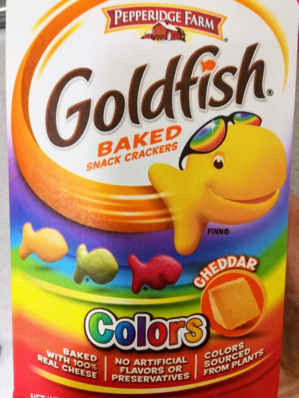 Goldfish Colors Cheddar Cheese Crackers
